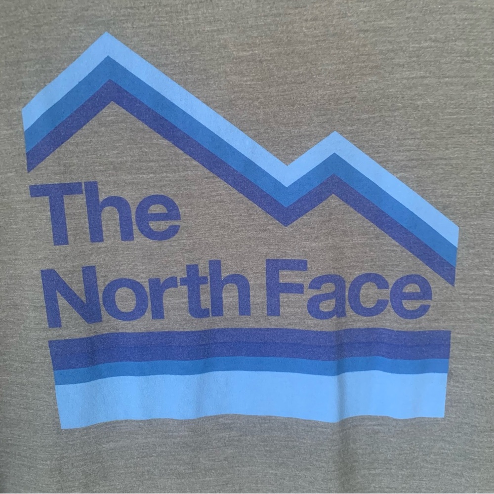 The North Face Gray (XXL Slim Fit) Tee with Blue Graphic